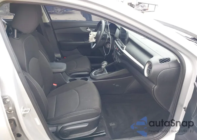 3KPF24AD5LE250861: 44426248