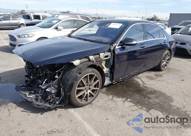 WDDUG8DB2JA380743: 44426252