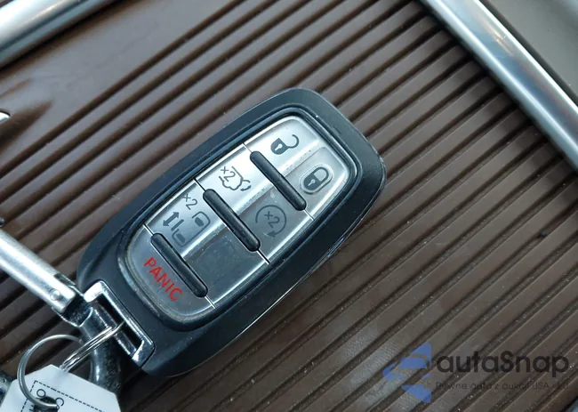 2C4RC1GG9HR561239: 44426376