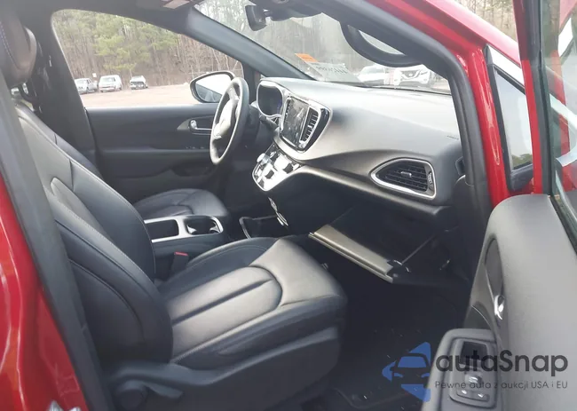 2C4RC1BGXSR600211: 44426399