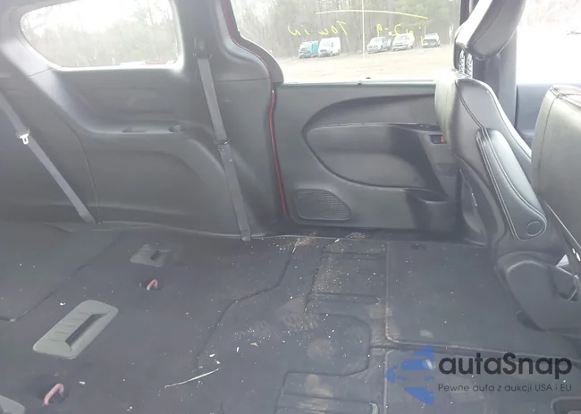 2C4RC1BGXSR600211: 44426399