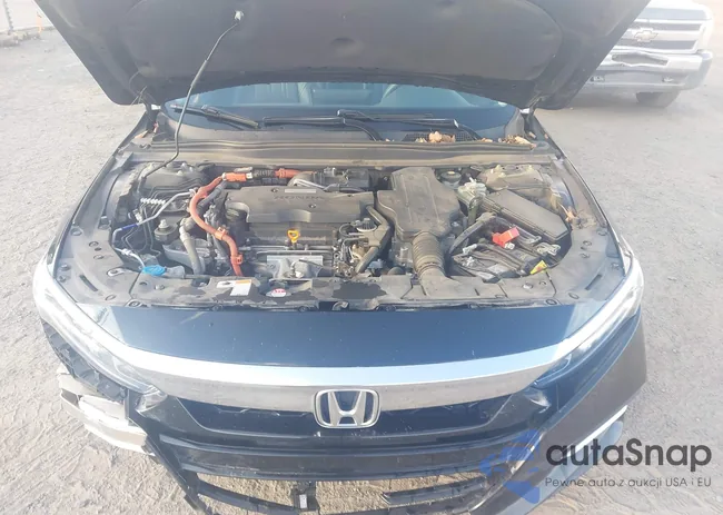 1HGCV3F10JA000402: 44426404