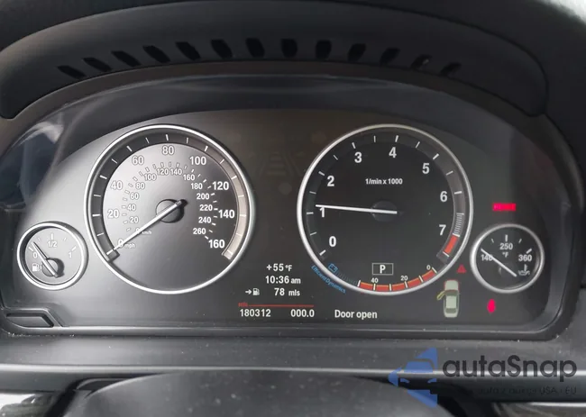 WBAXG5C56DD229552: 44425423