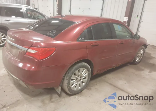 1C3CCBAB4EN238111: 44425439