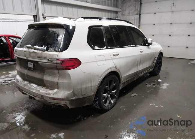 5UXCW2C07M9E25933: 44425556