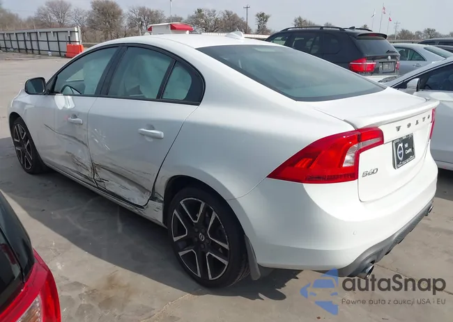 YV140MTL0J2451170: 44425729