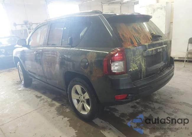 1C4NJDBB4ED707062: 44425746