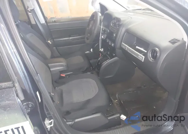 1C4NJDBB4ED707062: 44425746