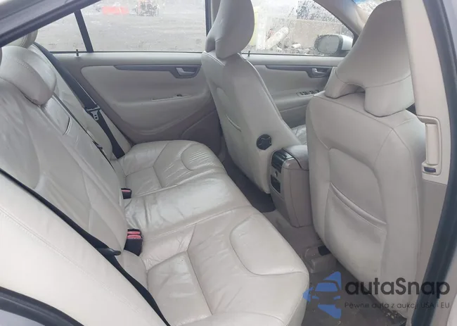 YV1RS592962523141: 44426827