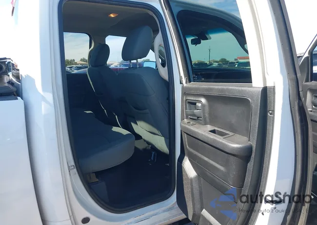 1C6RR6FG1DS644306: 44426866