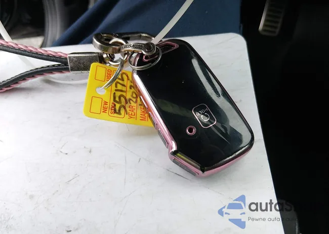 3KPF34AD8LE182035: 44426885