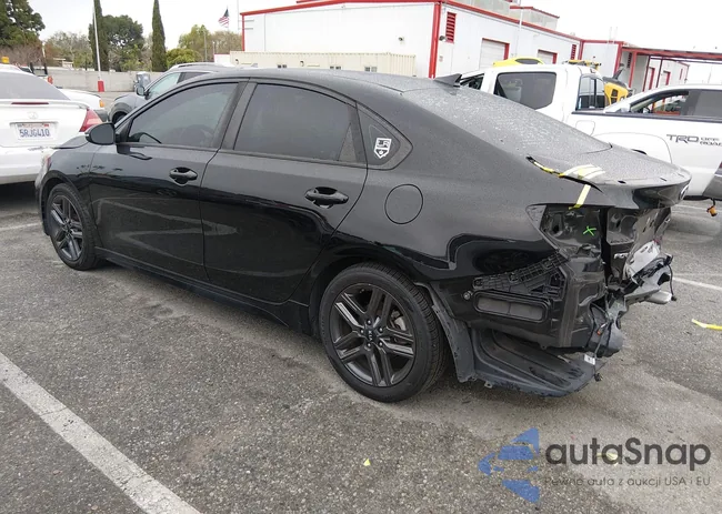 3KPF34AD8LE182035: 44426885