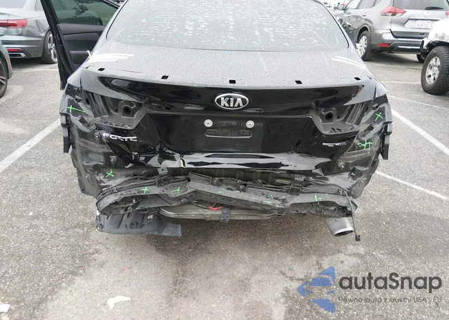 3KPF34AD8LE182035: 44426885