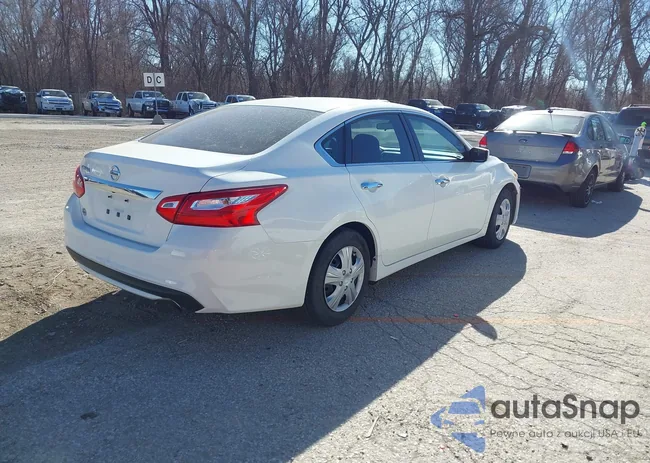 1N4AL3AP7GC194226: 44426963