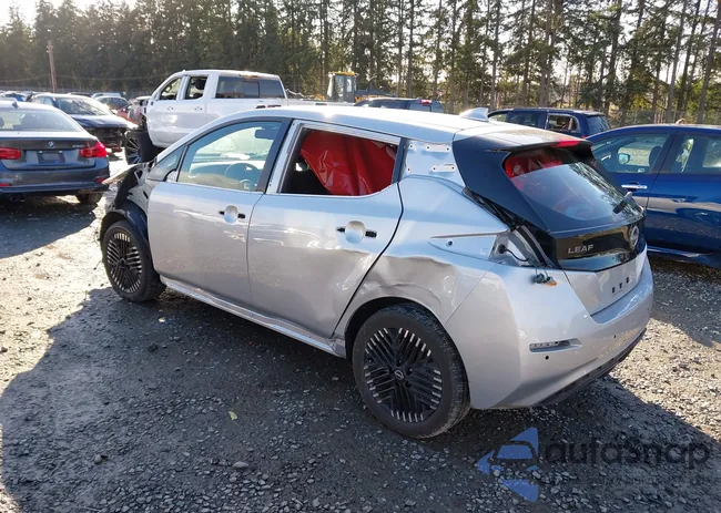 1N4CZ1CV2RC551743: 44426977