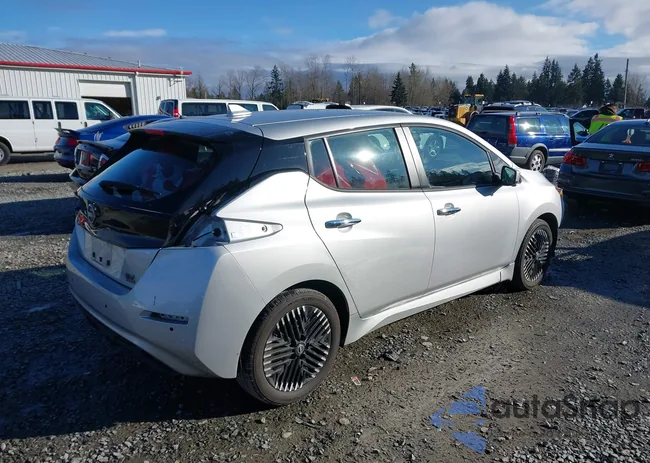 1N4CZ1CV2RC551743: 44426977