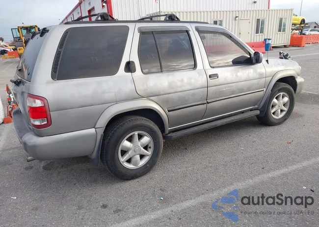 JN8DR09Y31W594926: 44426995