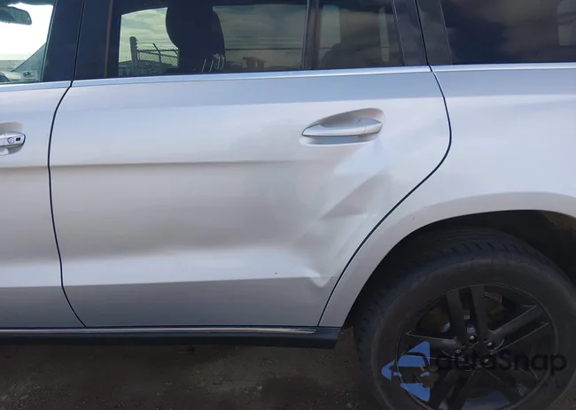 4JGDF7CE2DA243031: 44427016