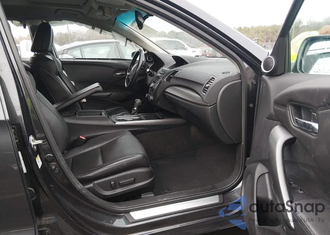 5J8TB4H35FL025577: 44427078