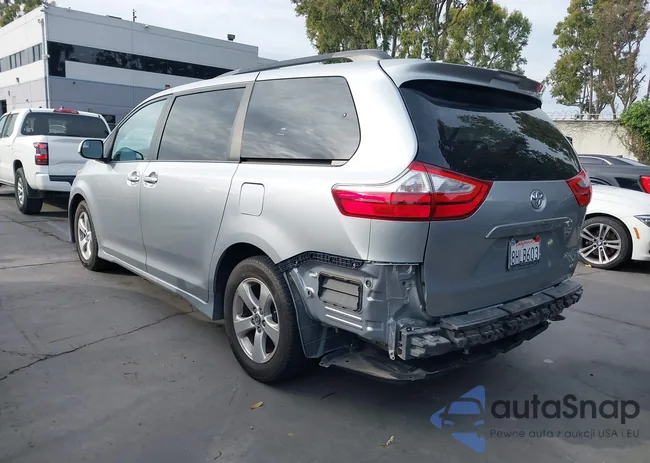 5TDKZ3DC9JS904335: 44427107