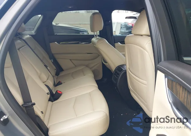 1GYKNARS1KZ101738: 44427112