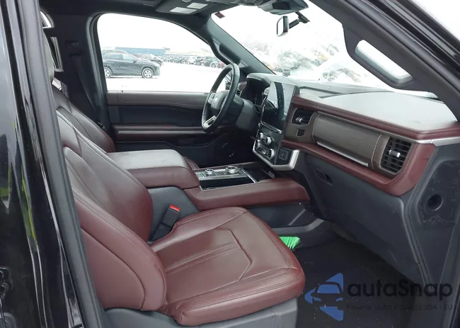 1FMJK2A83PEA50690: 44427148