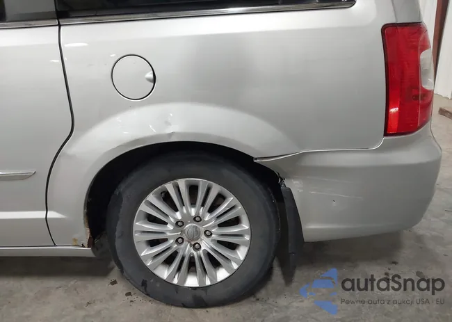 2C4RC1GG6CR181588: 44427236