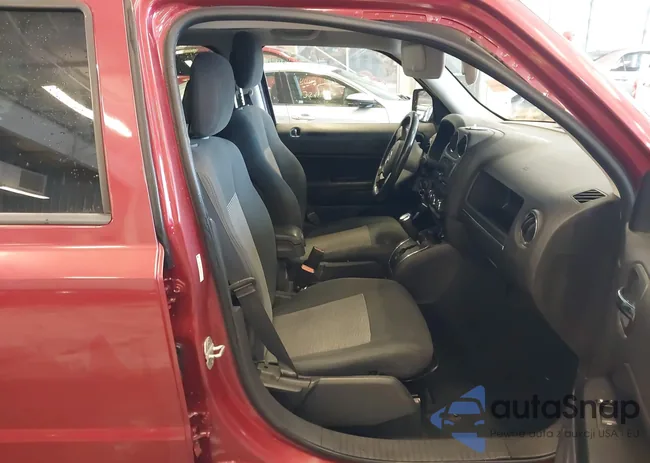 1C4NJRFB6CD705897: 44427312