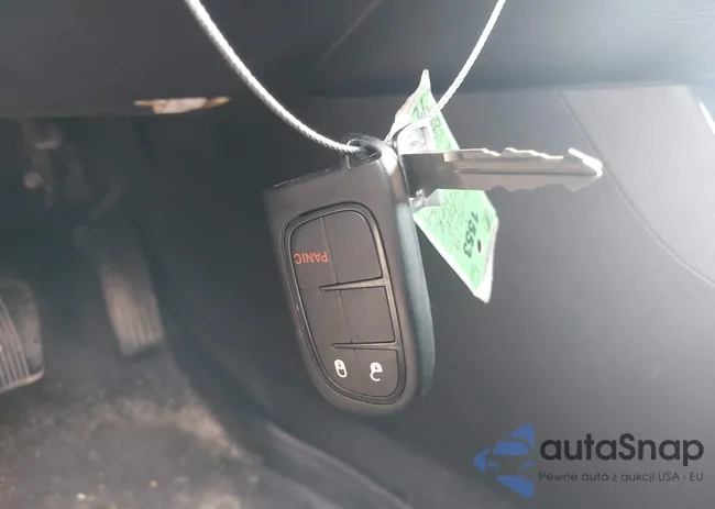 1C4PJLLB3KD420390: 44426411