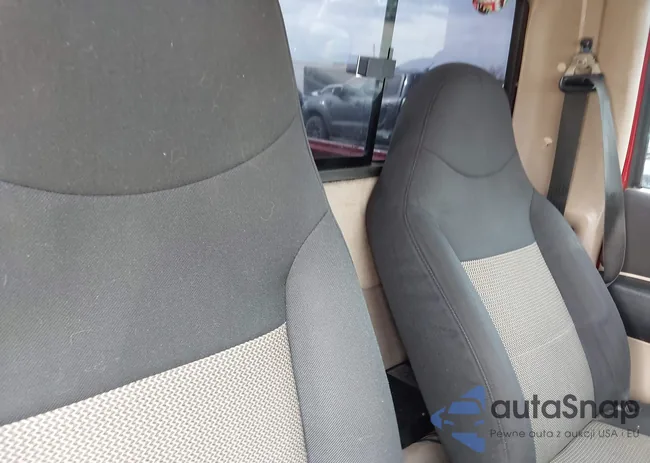 1FTYR10D23PB88646: 44426416