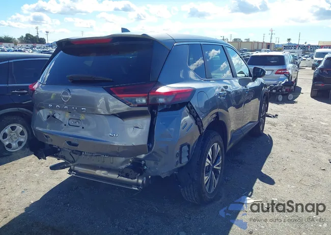 JN8BT3BA1PW413791: 44426525