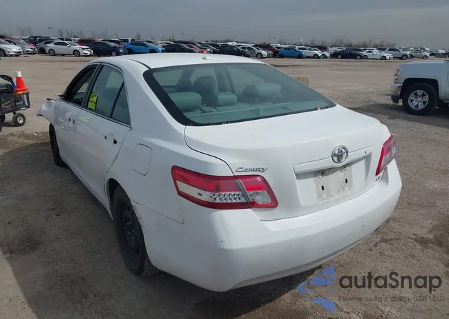 4T1BF3EK3BU594156: 44426622