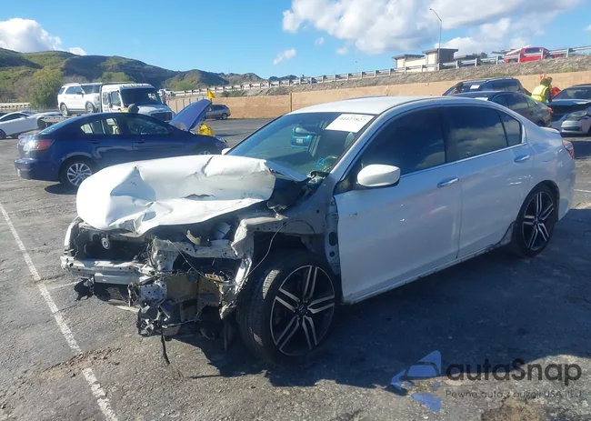 1HGCR2F5XGA044515: 44427827