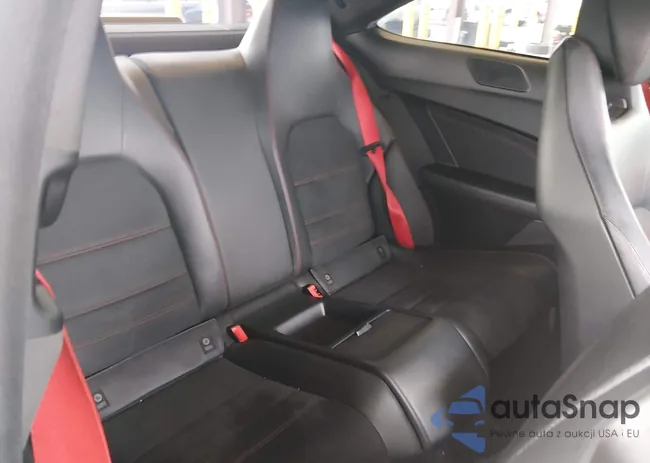 WDDGJ4HB4DF952100: 44427890