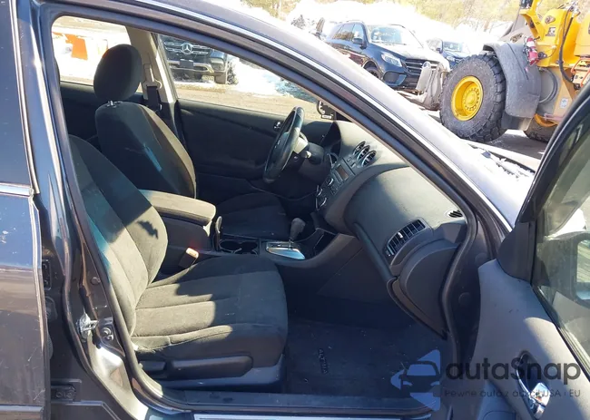 1N4AL2APXCN571351: 44428032