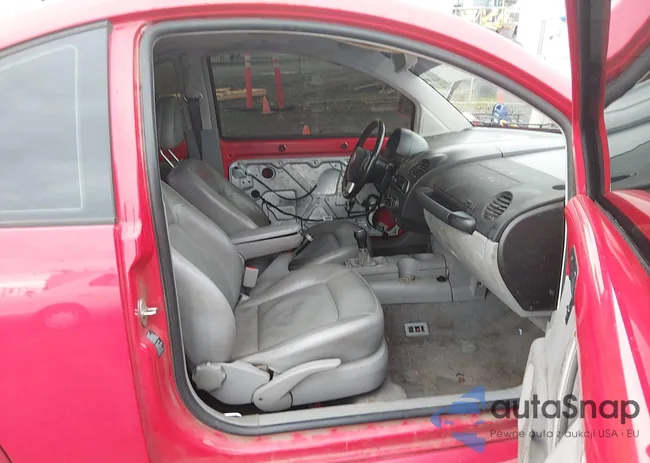 3VWDD21C3YM499165: 44428075