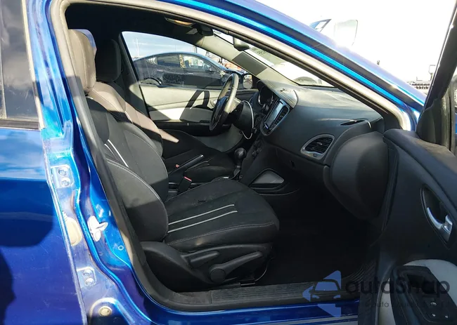 1C3CDFBB1ED860500: 44428155