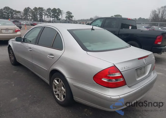 WDBUF82J15X172829: 44428247