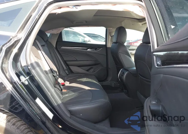 1G4ZP5SS4HU183028: 44427539