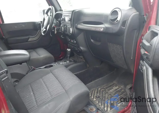 1C4HJWDG3CL283605: 44427619