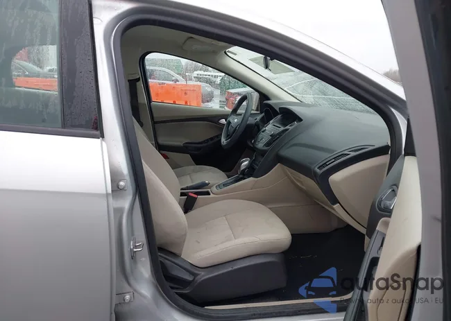 1FADP3F23FL329652: 44427627