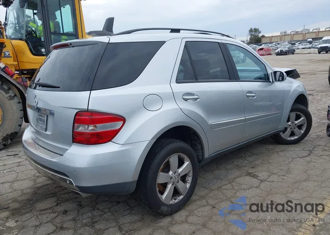 4JGBB75E26A037498: 44427803