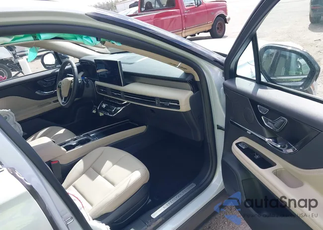 5LMCJ1CA3SUL21104: 44428773