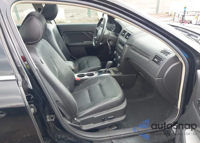 3FAHP0KC6CR165664: 44428804