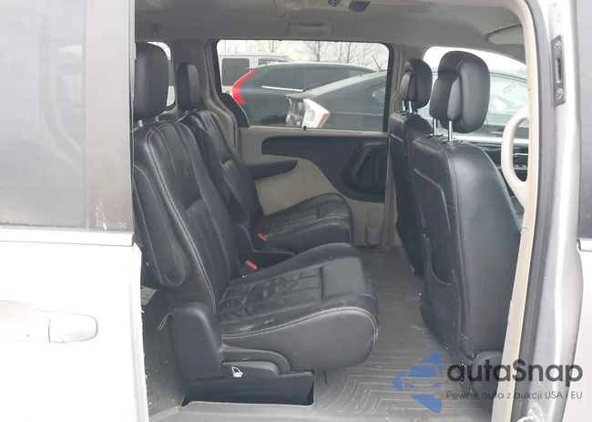 2C4RC1CG4CR150975: 44428846