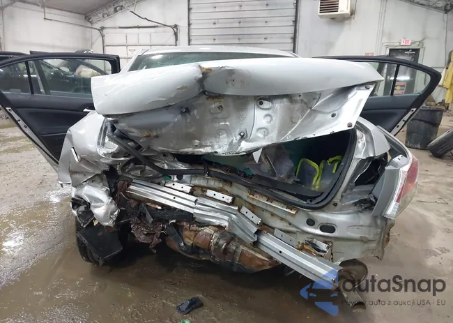 1HGCP2F37AA144776: 44428984