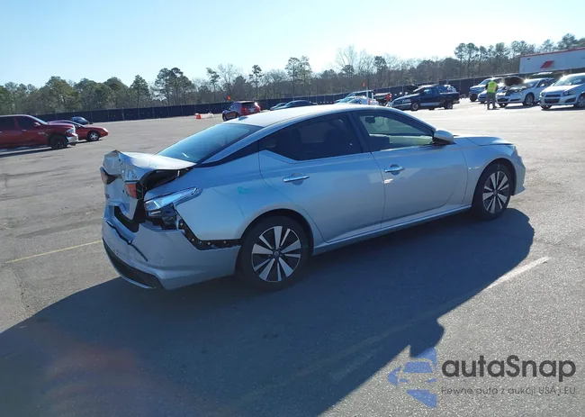 1N4BL4DV2NN333877: 44428998