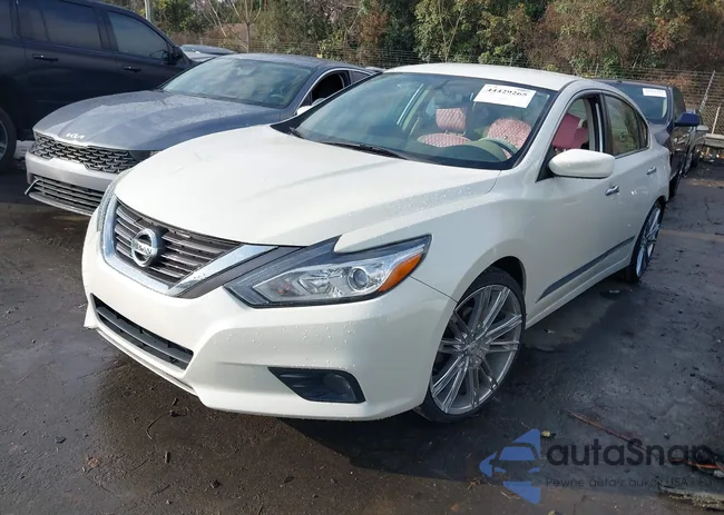 1N4AL3AP4HC261012: 44429265