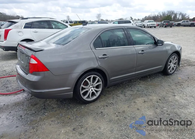 3FAHP0HA0BR170931: 44428378