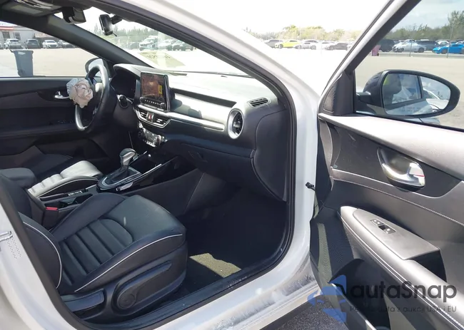 3KPF54ADXPE687414: 44428520